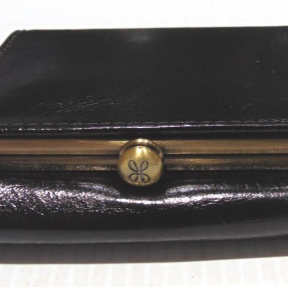 HOBO Gari Women’s Black Leather Trifold Wallet with Kiss Lock - Picture 2 of 9